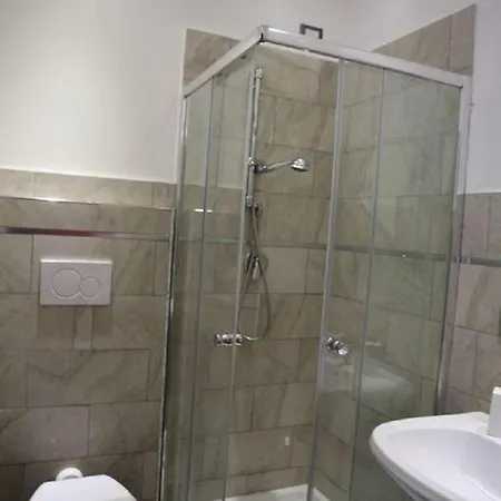 Vatican And Kitchen Hotell