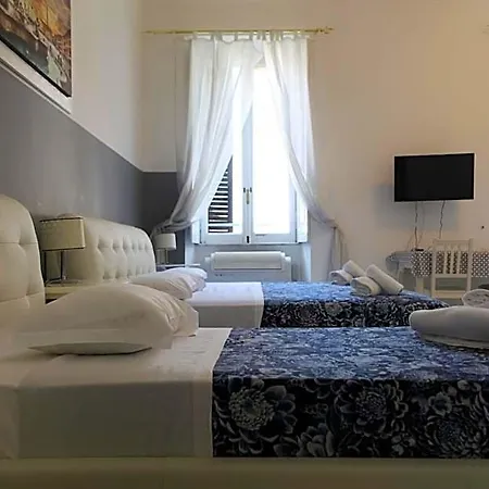 Hotel Vatican And Kitchen 3*