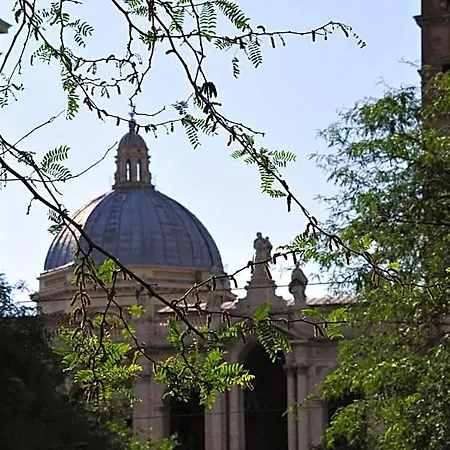 Vatican And Kitchen Rom