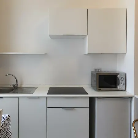 Hotel Vatican And Kitchen