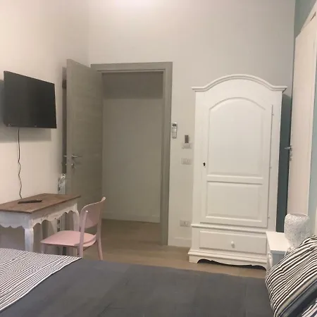 Vatican And Kitchen 3* Rom