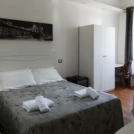 Hotel Vatican And Kitchen